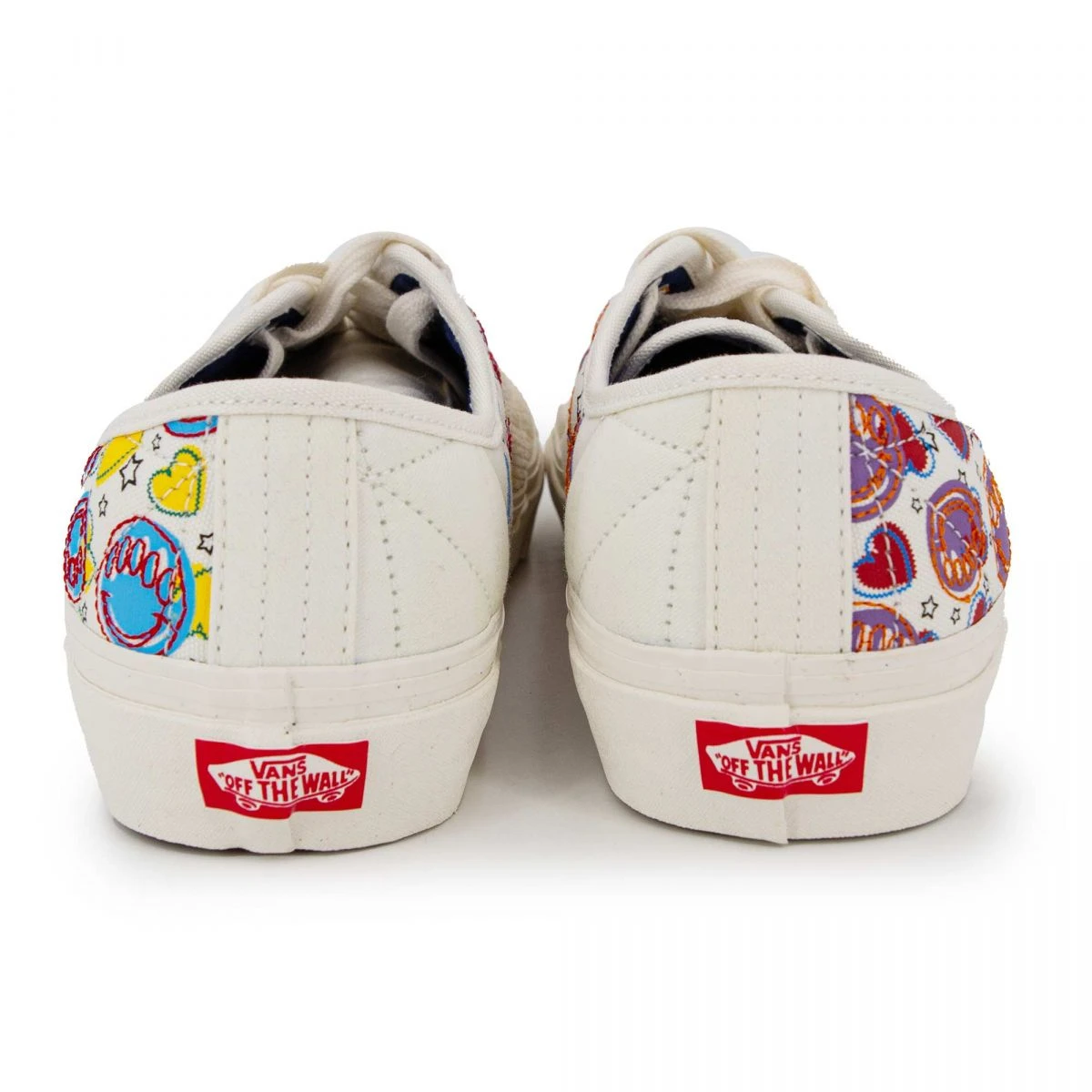 Baskets Authentic Patchwork Surpiqures Motifs Coeurs Et Smileys Basses T39 Au 47 Homme VANS 11 Baskets Authentic Patchwork Surpiqures Motifs Coeurs Et Smileys Basses T39 Au 47 Homme VANS – Image 9