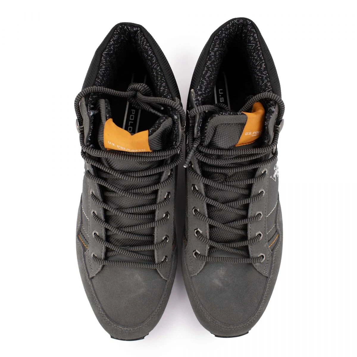 Baskets Montantes Logo Relief Avec Semelle Blanche Effet Daim Homme US POLO 13 Baskets Montantes Logo Relief Avec Semelle Blanche Effet Daim Homme US POLO – Image 11