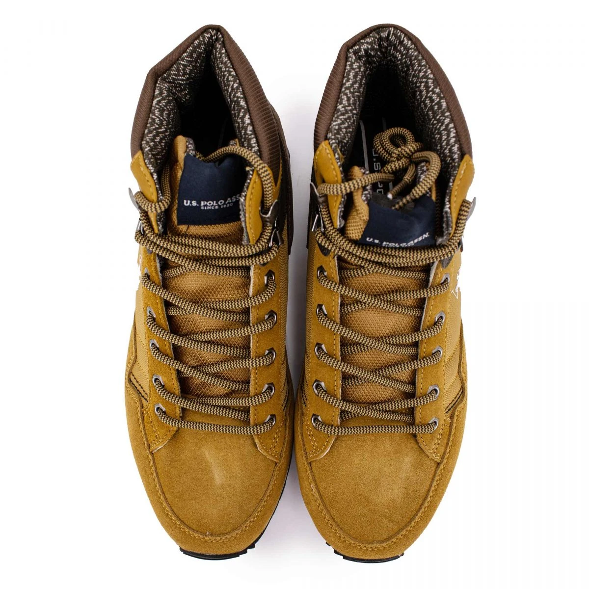 Baskets Montantes Logo Relief Avec Semelle Blanche Effet Daim Homme US POLO 12 Baskets Montantes Logo Relief Avec Semelle Blanche Effet Daim Homme US POLO – Image 10