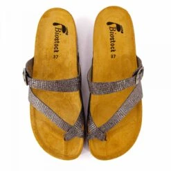 Mules à Talon Compensé Brides D'orteils Croisées Gris Métallisé Caviar Femme BIOSTOCK 9 Mules à Talon Compensé Brides D'orteils Croisées Gris Métallisé Caviar Femme BIOSTOCK -Dockers by Gerli Soldes Magasin mules a talon compense brides d orteils croisees gris metallise caviar femme biostock 2