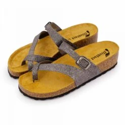 Mules à Talon Compensé Brides D'orteils Croisées Gris Métallisé Caviar Femme BIOSTOCK 10 Mules à Talon Compensé Brides D'orteils Croisées Gris Métallisé Caviar Femme BIOSTOCK -Dockers by Gerli Soldes Magasin mules a talon compense brides d orteils croisees gris metallise caviar femme biostock 3