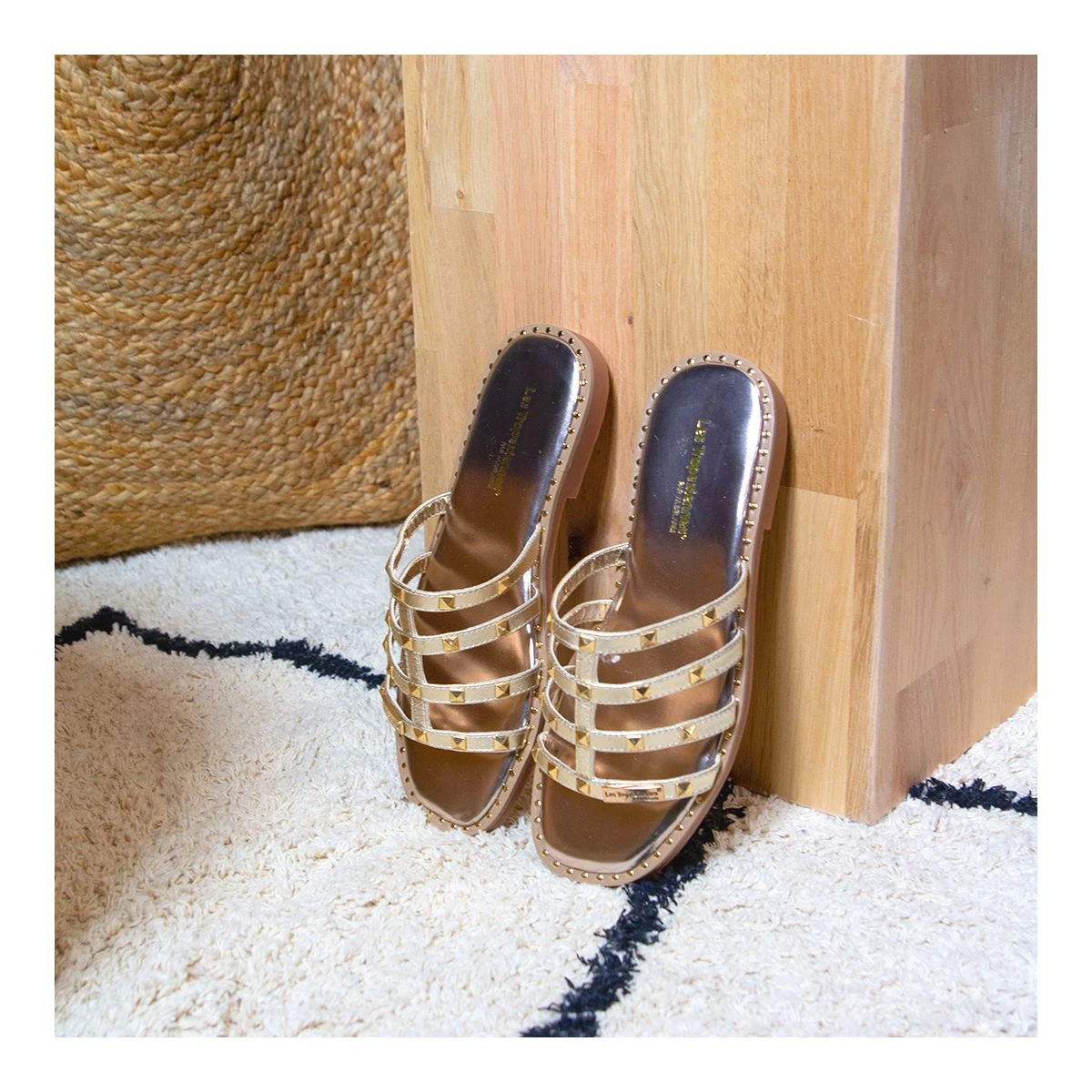 Mules Cloutées Cora Femme LES TROPEZIENNES PAR M.BELARBI 5 Mules Cloutées Cora Femme LES TROPEZIENNES PAR M.BELARBI – Image 3