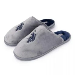 Pantoufles En Fausse Fourrure Avec Grand Logo Brodé Homme US POLO -Dockers by Gerli Soldes Magasin pantoufles en fausse fourrure avec grand logo brode homme us polo 6