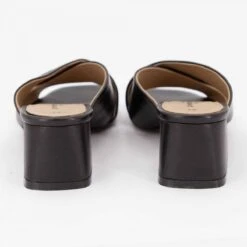 Sandale Noir Ela -ss21 - 05 T36-41 Femme PIERRE CARDIN -Dockers by Gerli Soldes Magasin sandale noir ela ss21 05 t36 41 4