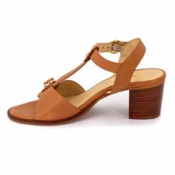 Sandales à Talon Avec Boucle Dorée Lokwood Cuir Femme LES TROPEZIENNES PAR M.BELARBI -Dockers by Gerli Soldes Magasin sandales a talon avec boucle doree lokwood cuir femme les tropeziennes par mbelarbi 2