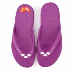 Tongs Logo Relief Watergrip Antidérapante Femme ARENA -Dockers by Gerli Soldes Magasin tongs logo relief watergrip antiderapante femme arena 11